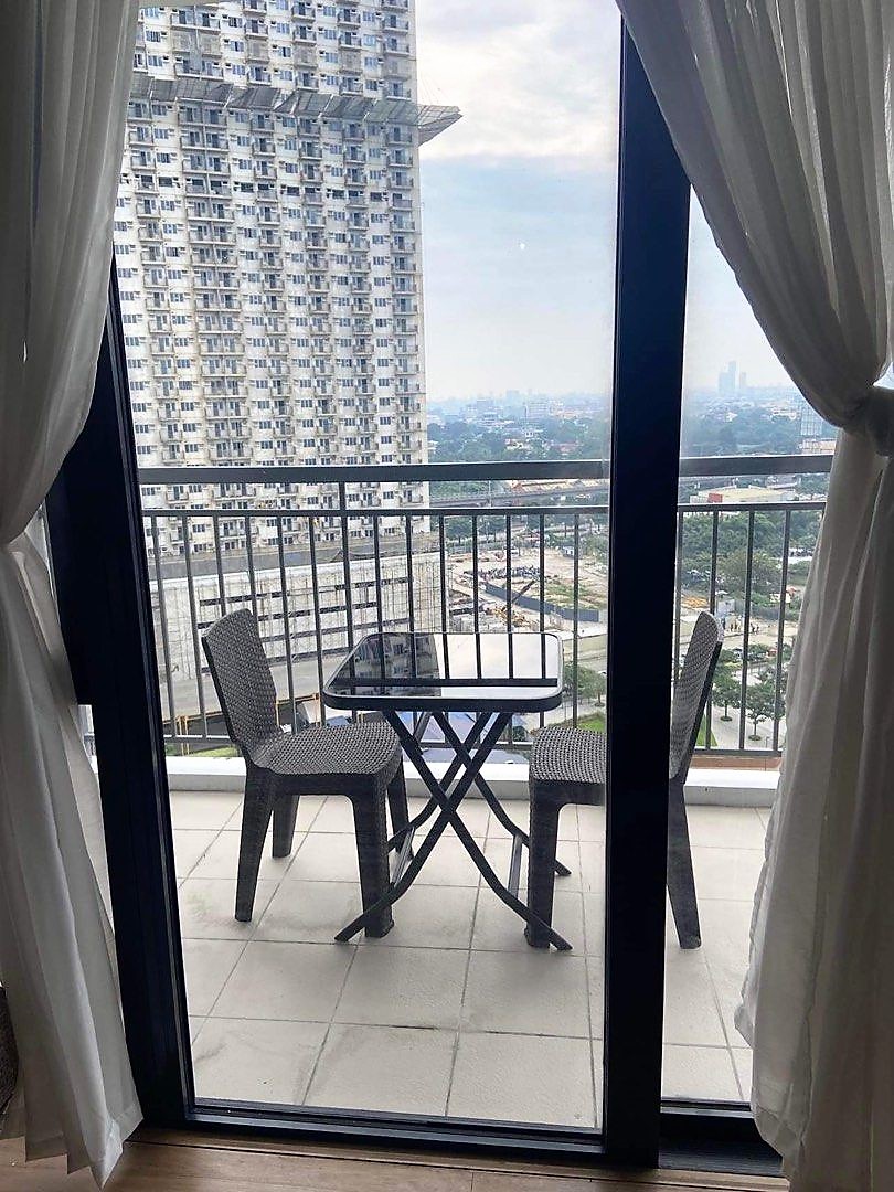 Condo Unit For Rent – 17th Floor at High Park Vertis