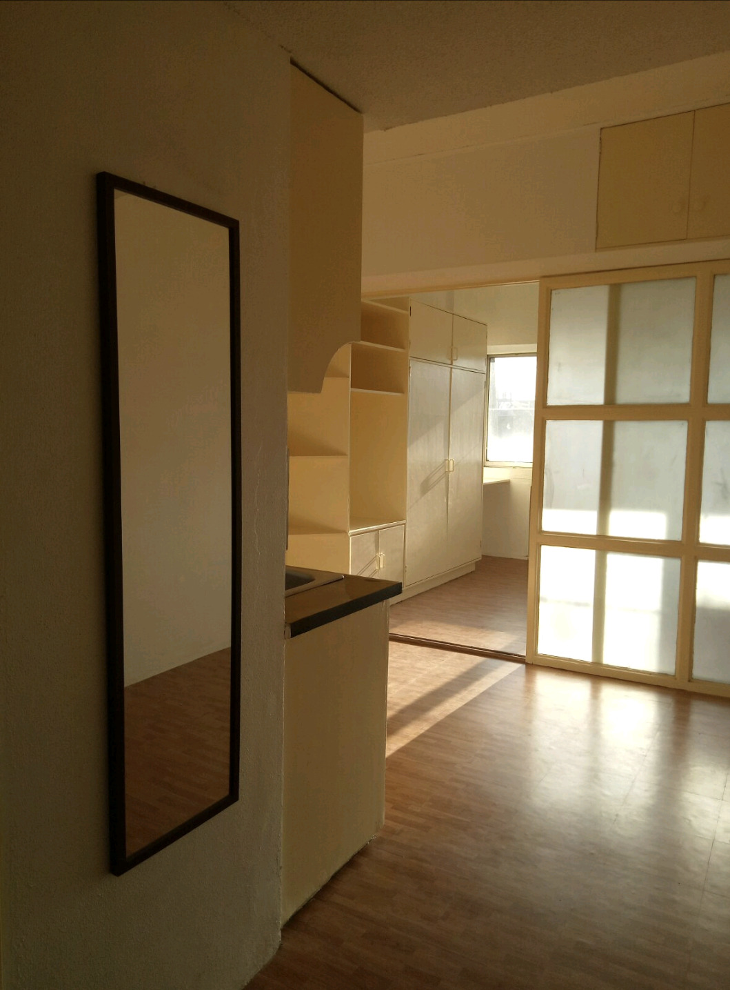 Newly renovated studio in Makati for rent