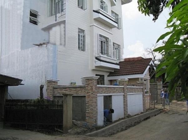Newly 3 Bedrooms Townhouse for Rent Fully Furnished Unit