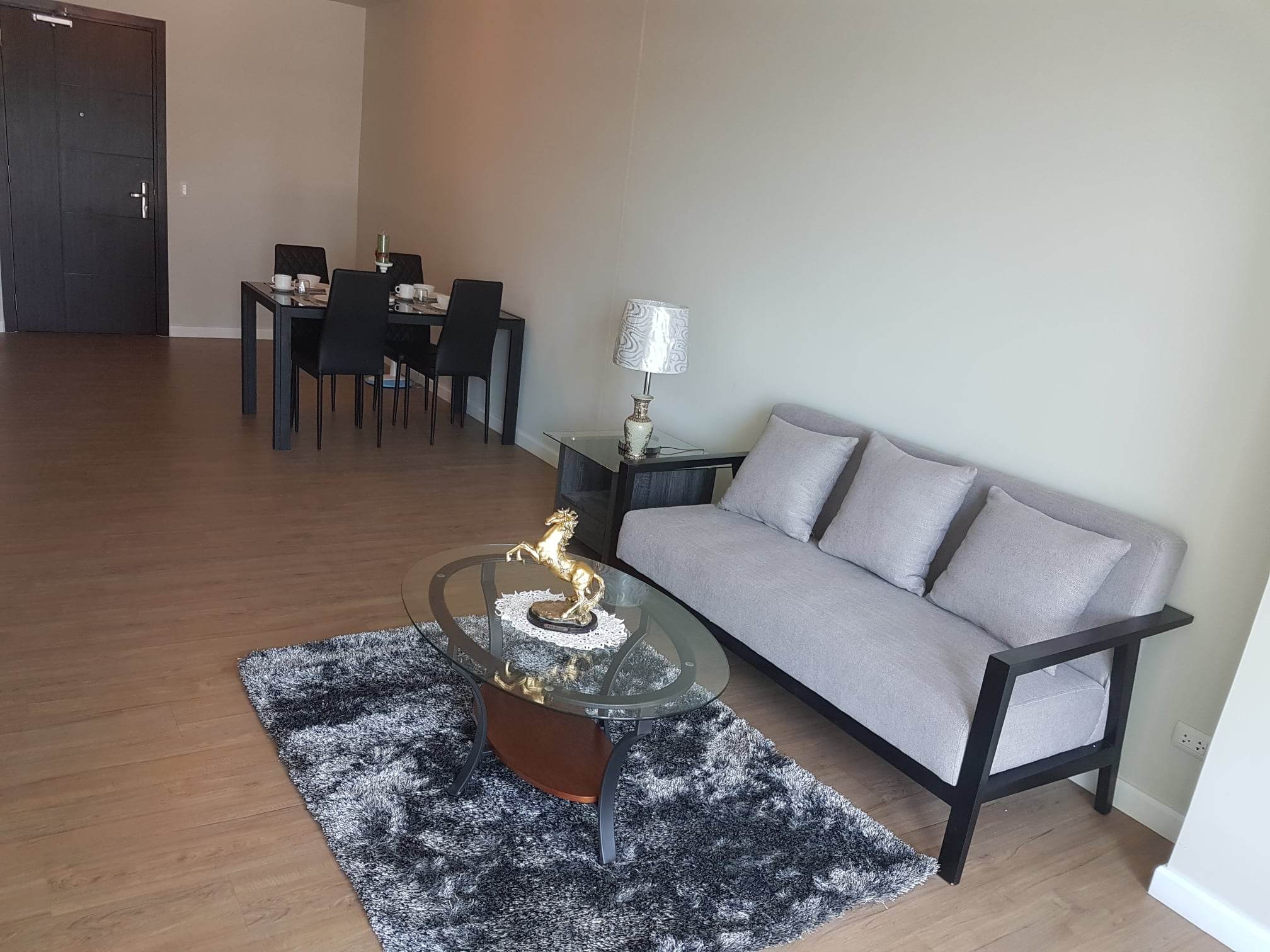 Fully Furnished One Bedroom Condo Unit with Beautiful View in Makati