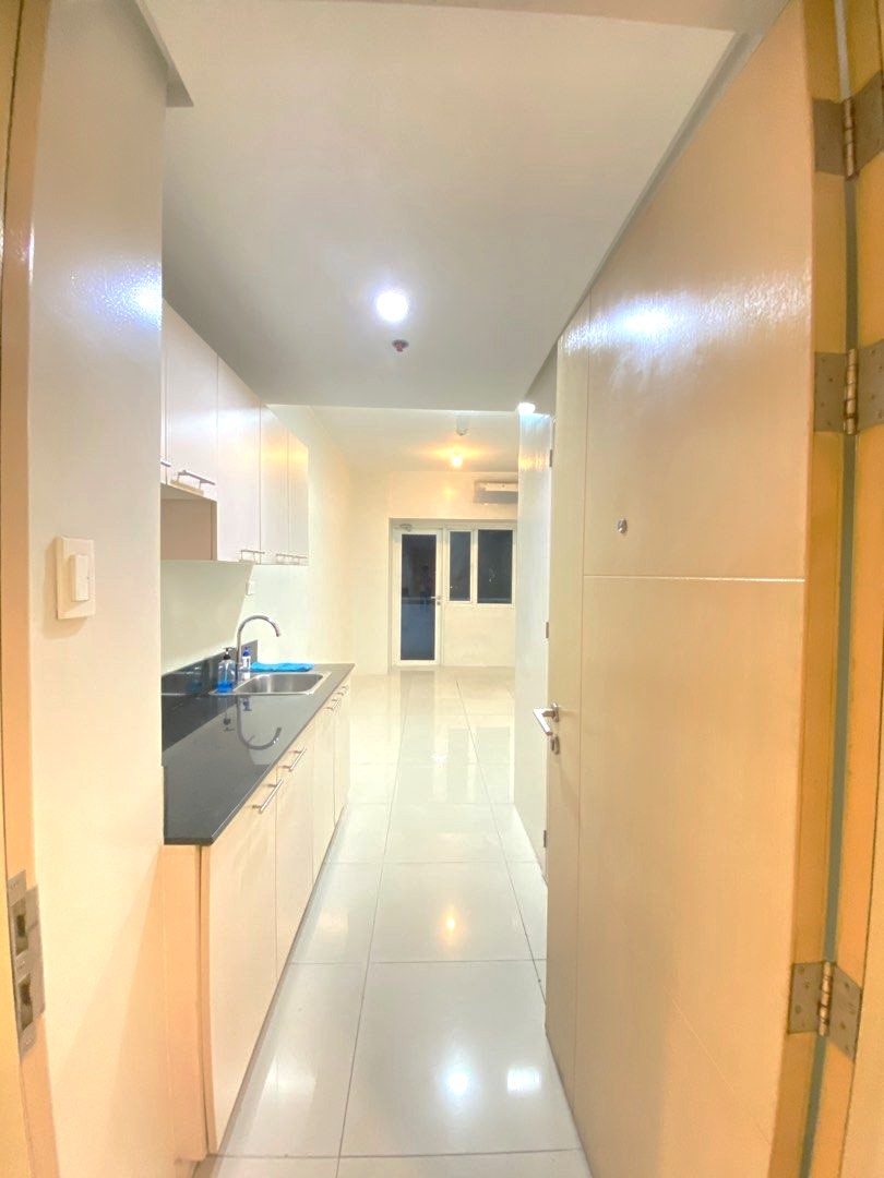 Condo Unit For Rent – 7th Floor at Blue Residences