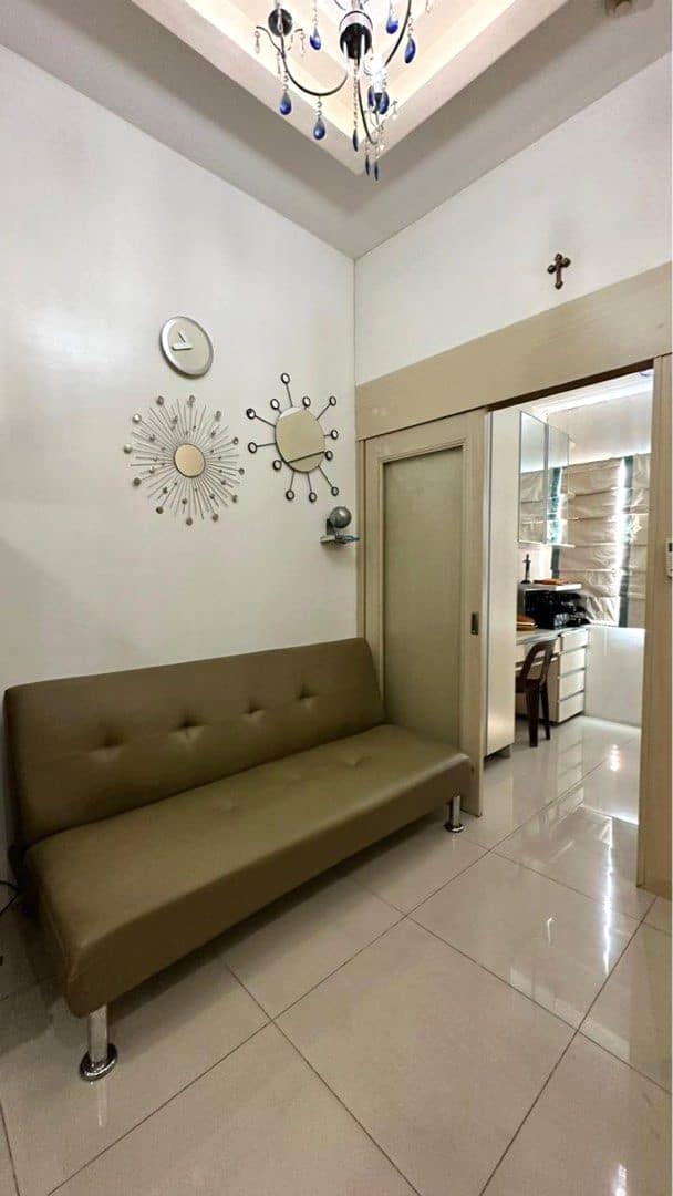 Condo Unit For Rent – 35th Floor at Berkeley Residences